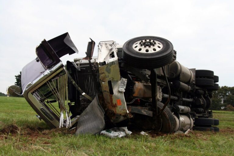 Reasons for Big Rig Truck Accidents